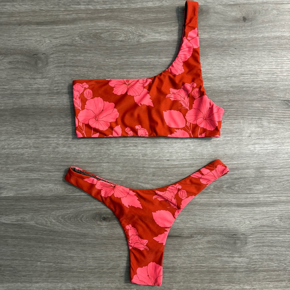 ❤️SOLD❤️ ACACIA CELINE TOP + OSLO BOTTOM IN AHUNUI